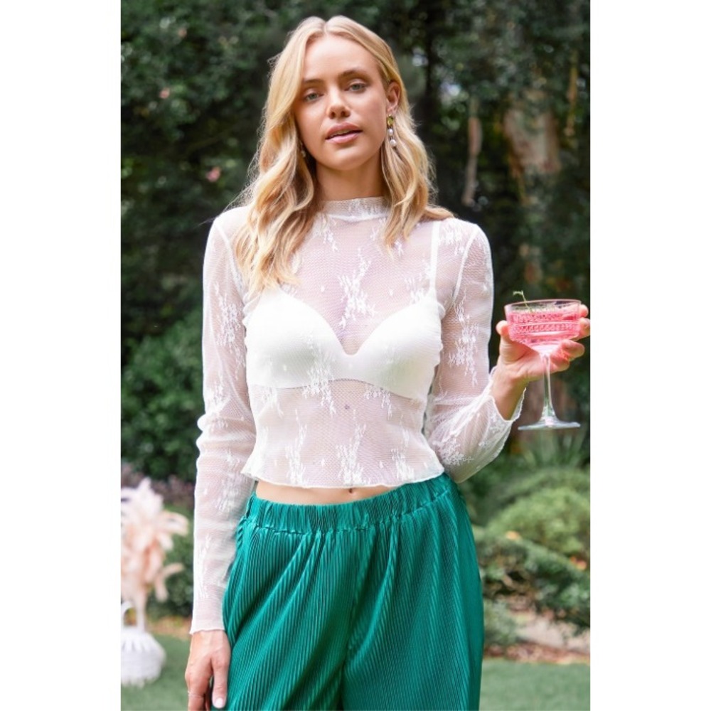 Women's White Sheer Floral Lace Long Sleeve Top‎ Size Large Wedding Bachelorette